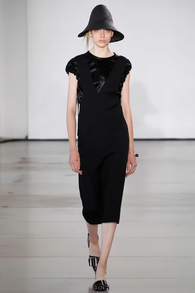 Look 38